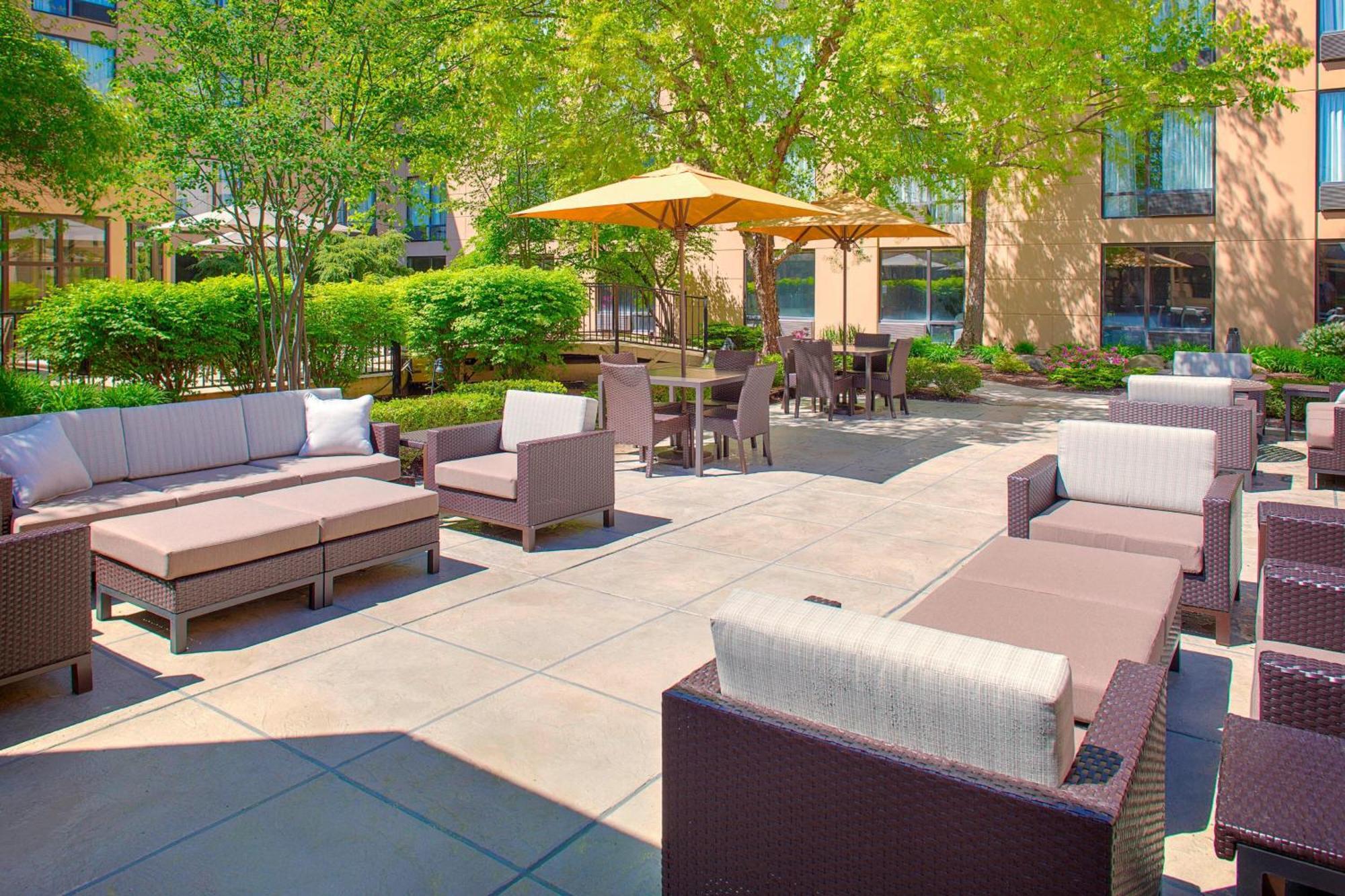 Hotel Courtyard Ann Arbor Exterior foto